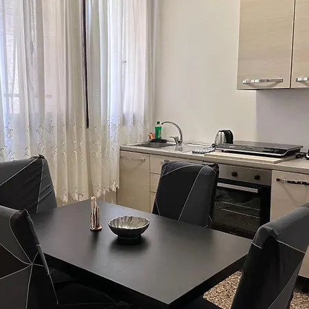 Geremia 1 Apartment
